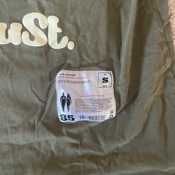 SLK Studios Be You The World Will Adjust Vintage Y2K Graphic T-Shirt Sz M - Picture 3 of 8